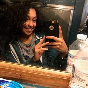 Meet your Posher, Lori